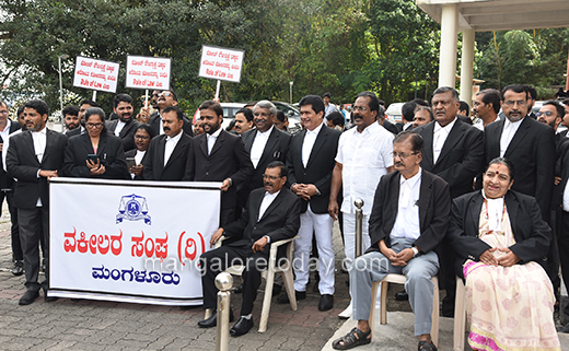 Lawyers protest